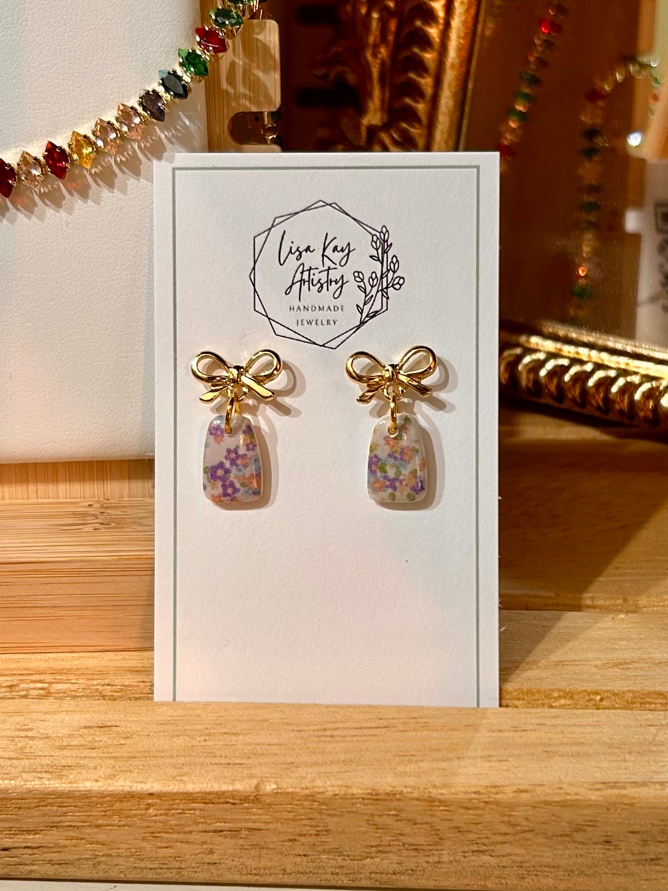 Tiny Trapezoids and Bows