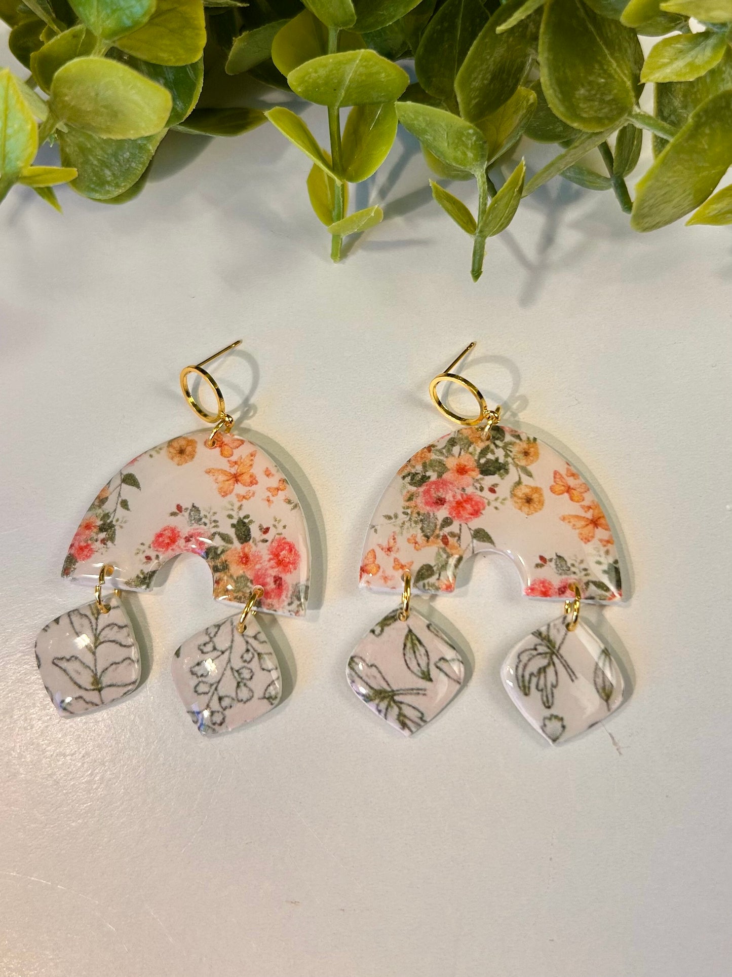 Floral Arch Dangle 2