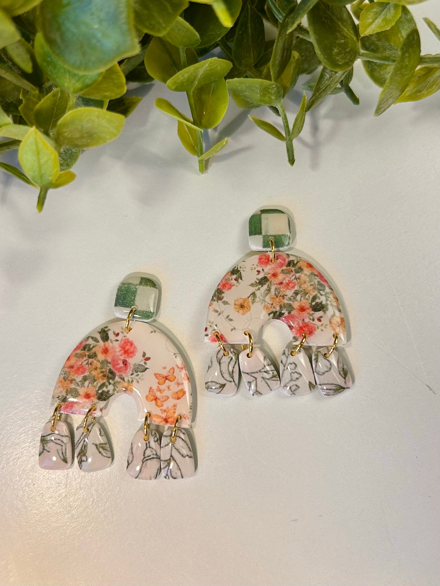 Floral Arch Dangle 1