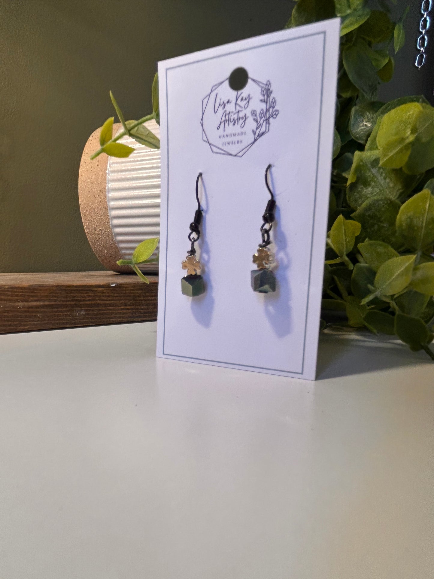 Shamrocks simple beaded dangles