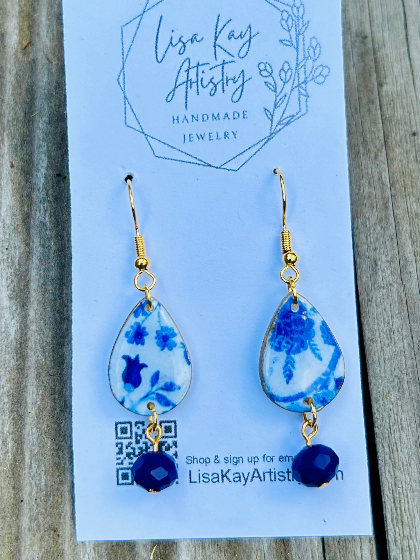 Delft Dangle Teardrop 1 Piece with Facet Bead