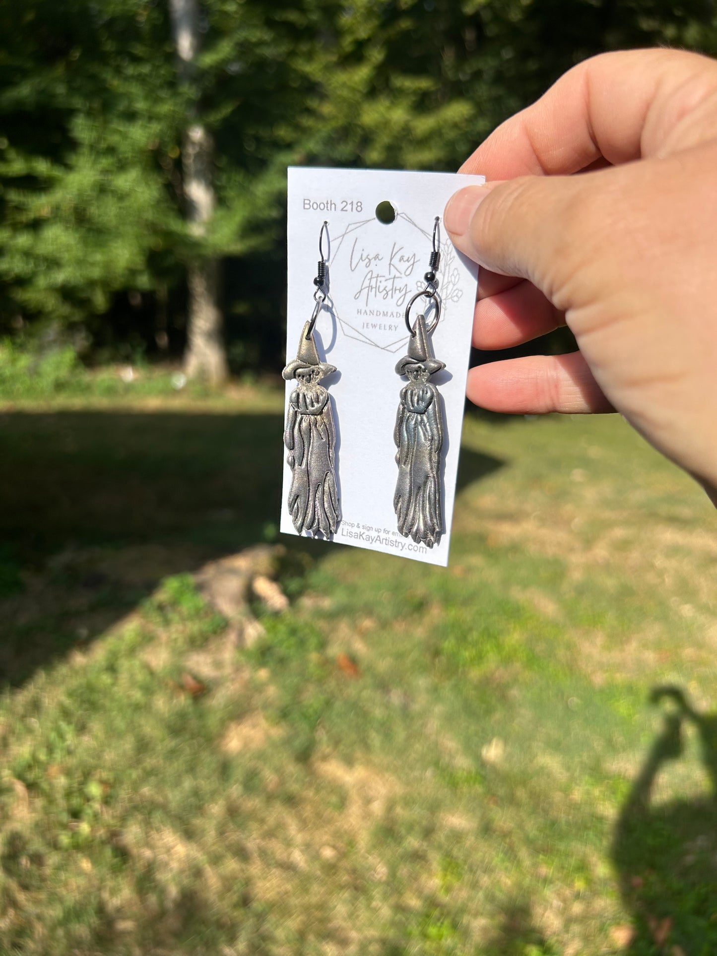 Witch Dangle