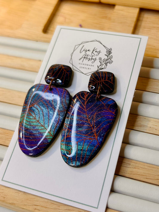 Statement Northern Lights Dark Leaf Stencil