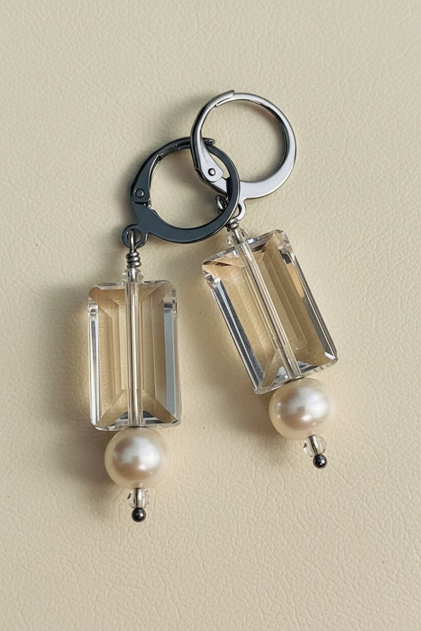 Pearl Earrings in Stainless Steel
