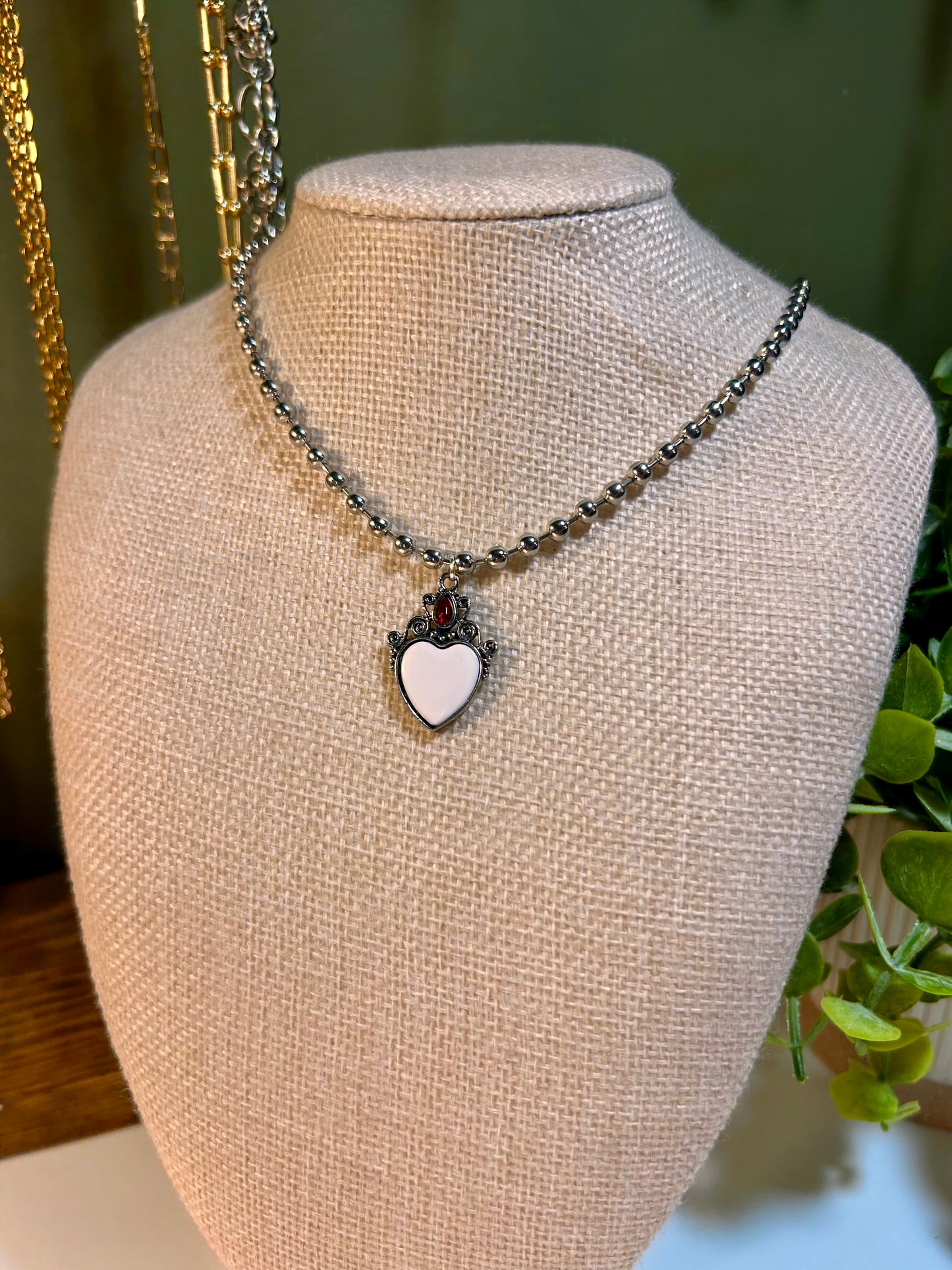 Single Heart Pendant Charm Necklace on stainless steel ball link chain