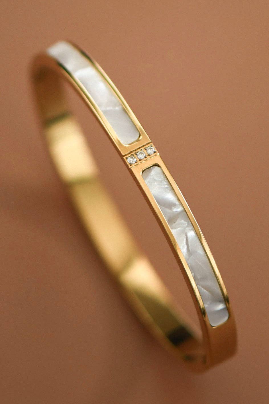 18K Gold Plated Waterproof Stainless Steel Bangle - 7493