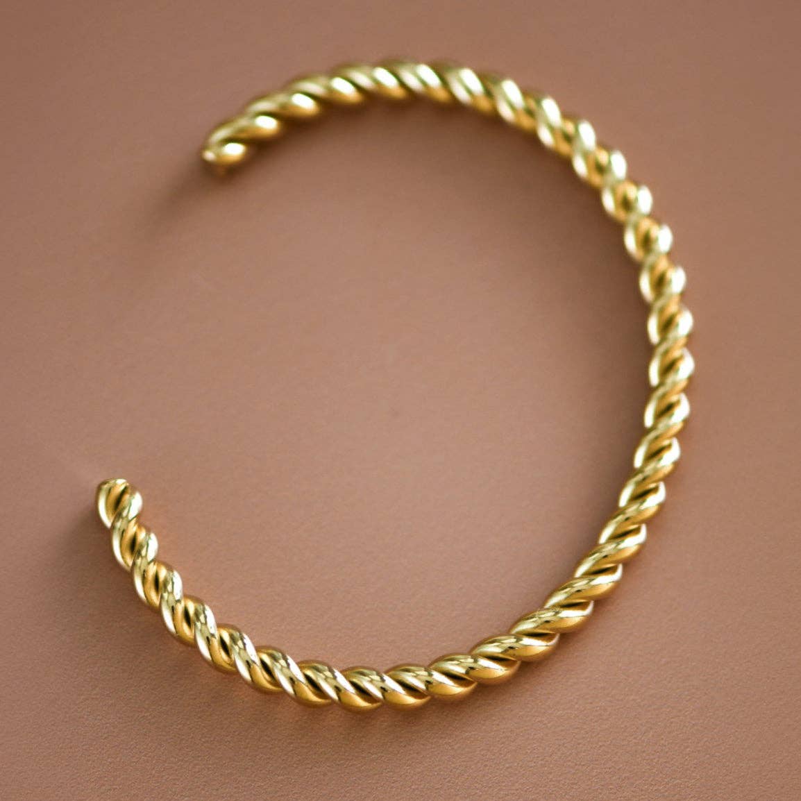 18K Gold Plated Bracelet - Stainless Steel Cuff - 7204