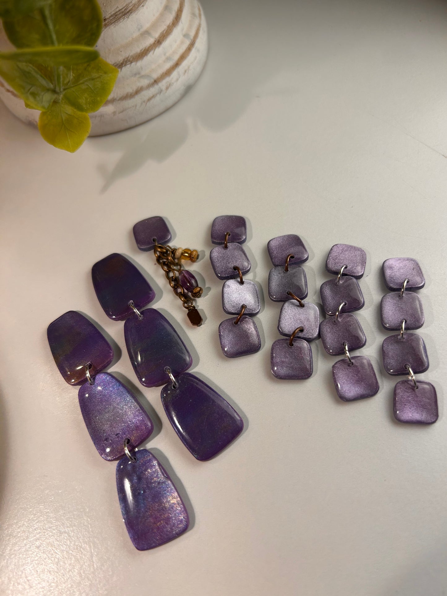 Statement Large Trapezoid Dangles