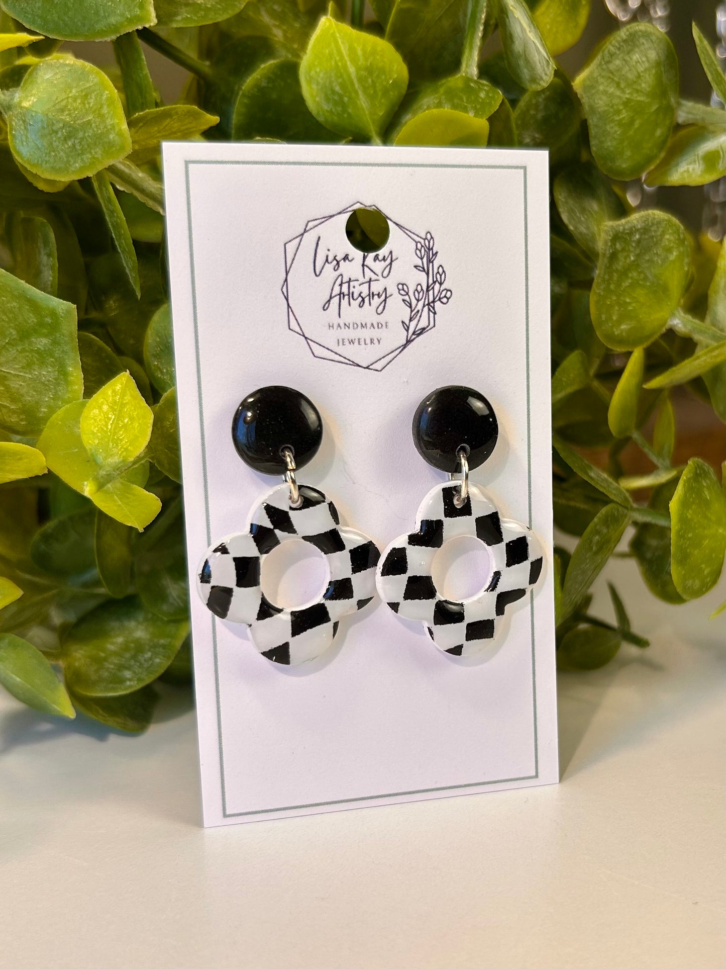 Checker Circles 4 Petals Black and White