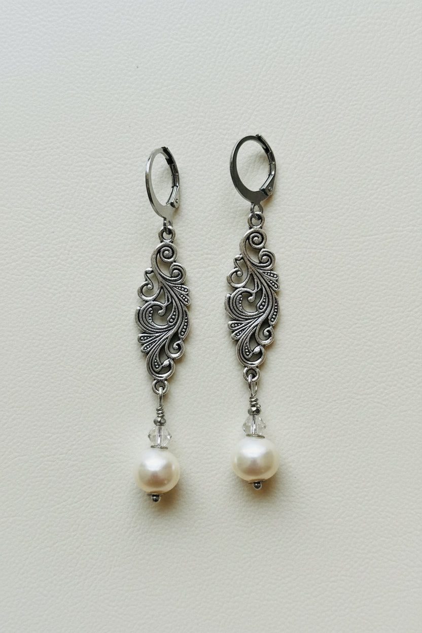 Pearl Earrings in Stainless Steel