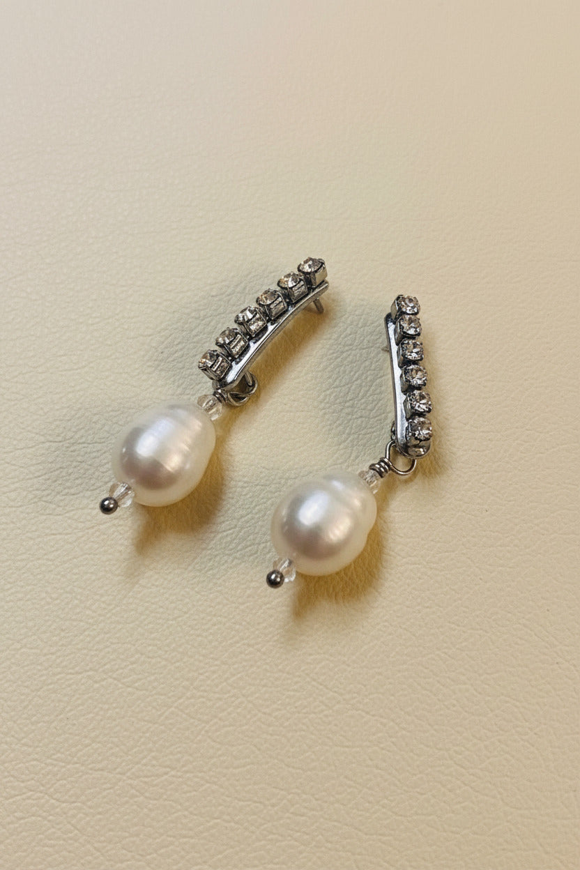 Pearl Earrings in Stainless Steel