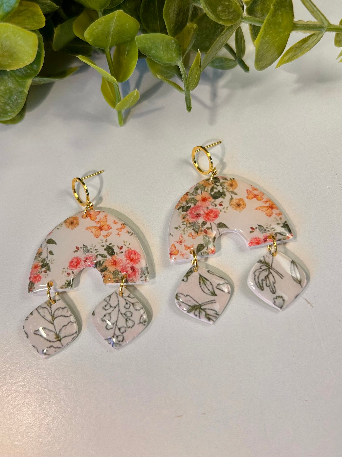 Floral Arch Dangle 2