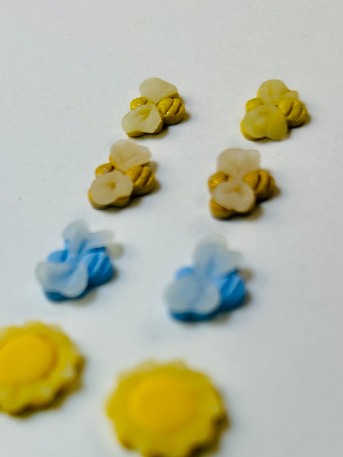 Honey Bee Studs