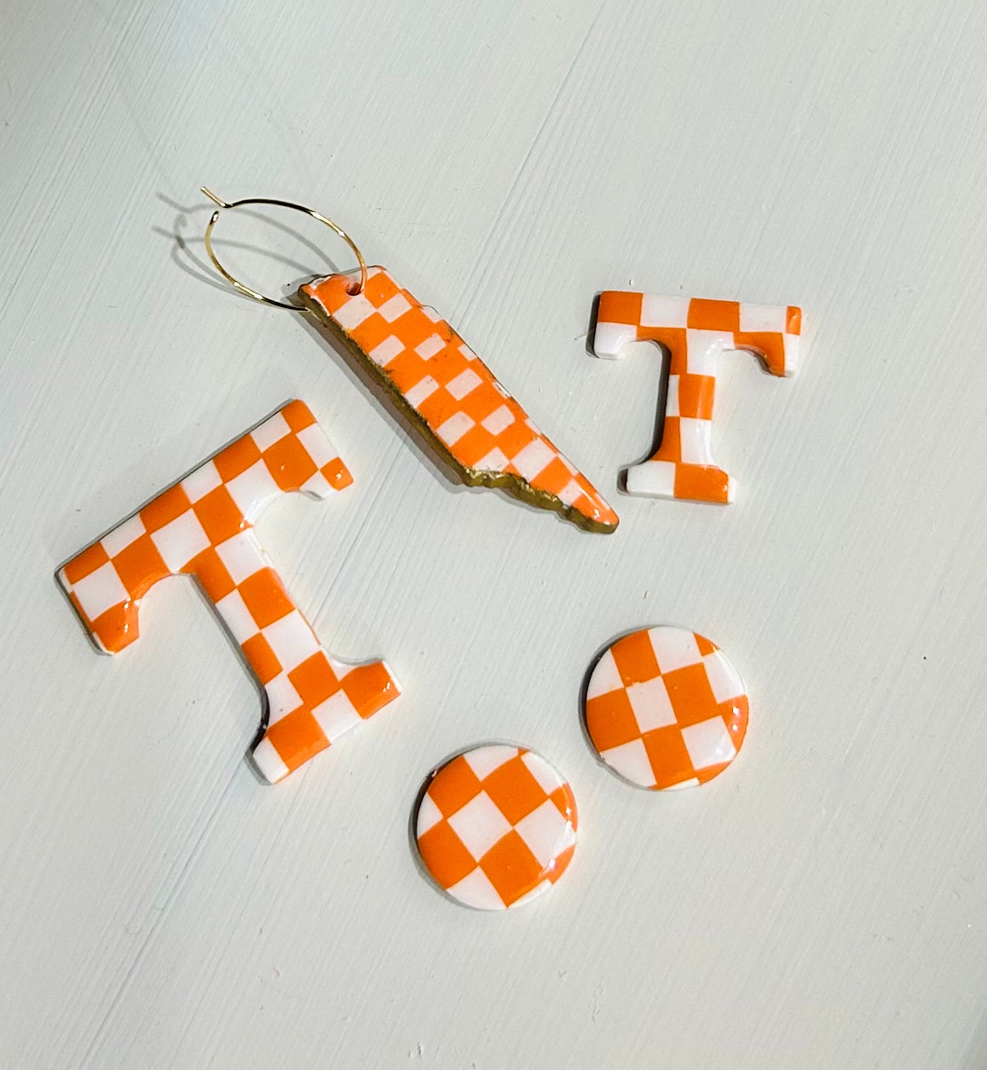 Tennessee Checkerboard T - 1 inch on hoops, hooks or ball studs