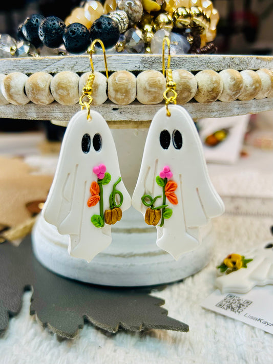 Large Ghost with flowers