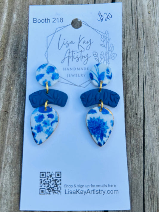 Delft Dangle Three Piece