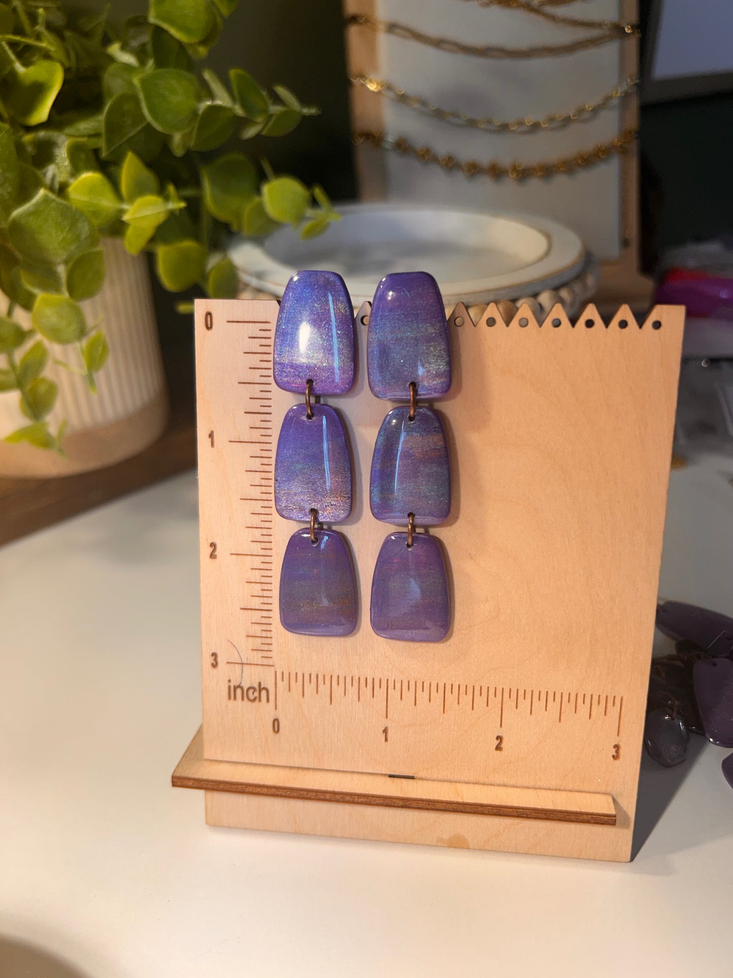 Statement Large Trapezoid Dangles