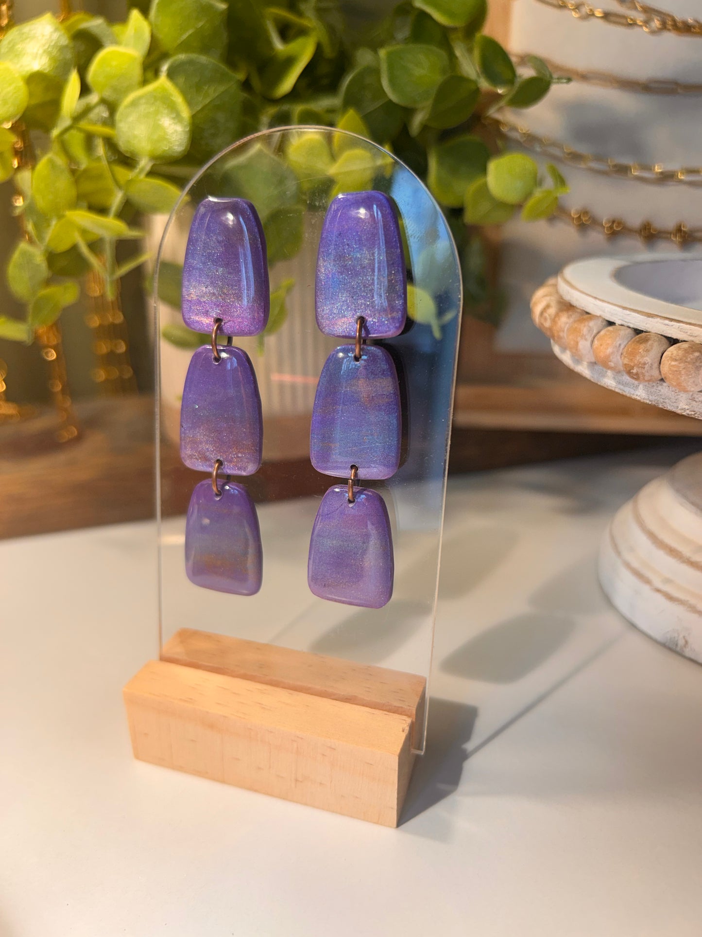 Statement Large Trapezoid Dangles