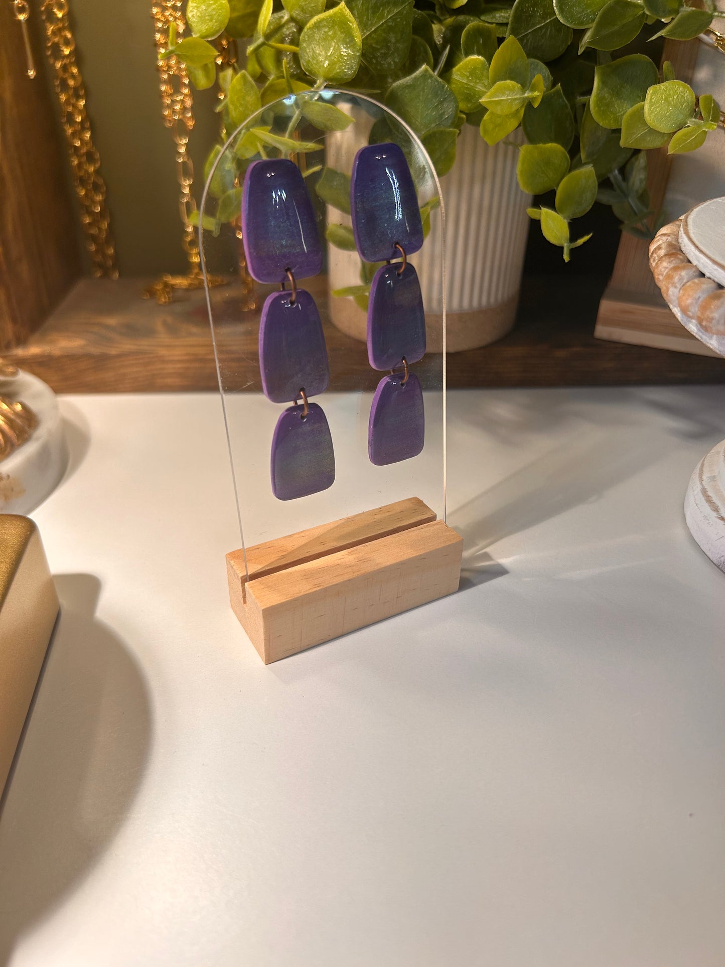Statement Large Trapezoid Dangles