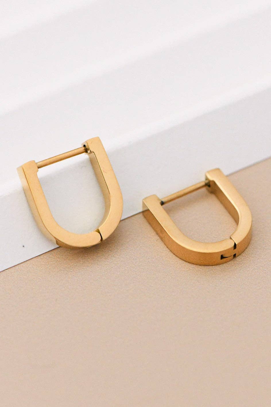 18K Gold Plated Waterproof Stainless Steel Hinged Hoop Earrings - 7116