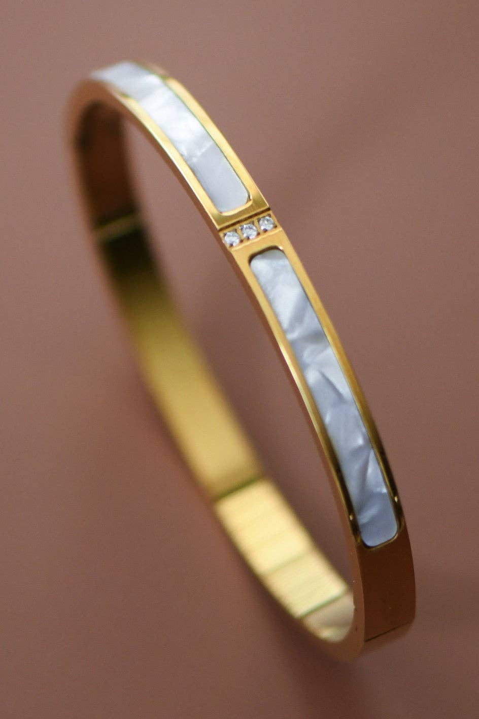 18K Gold Plated Waterproof Stainless Steel Bangle - 7493